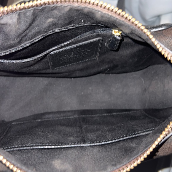 COACH HARLEY HOBO IN SIGNATURE- lightly used. - Picture 4 of 9